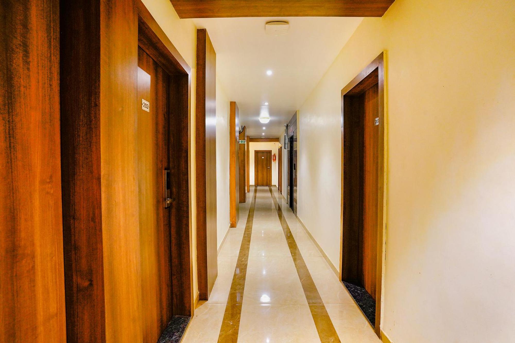 Fabhotel Prime Hangout - Narhe Yerandwane Exterior photo